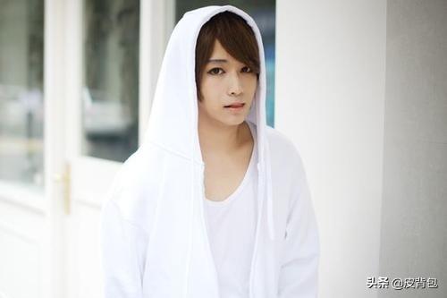 调皮公主的六大美男（调皮公主戏众男）